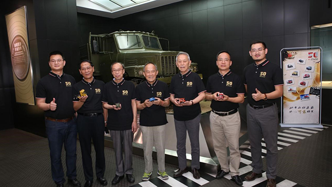 彩神lx公司建設(shè)50周年重走500公里汽車長廊走進(jìn)十堰